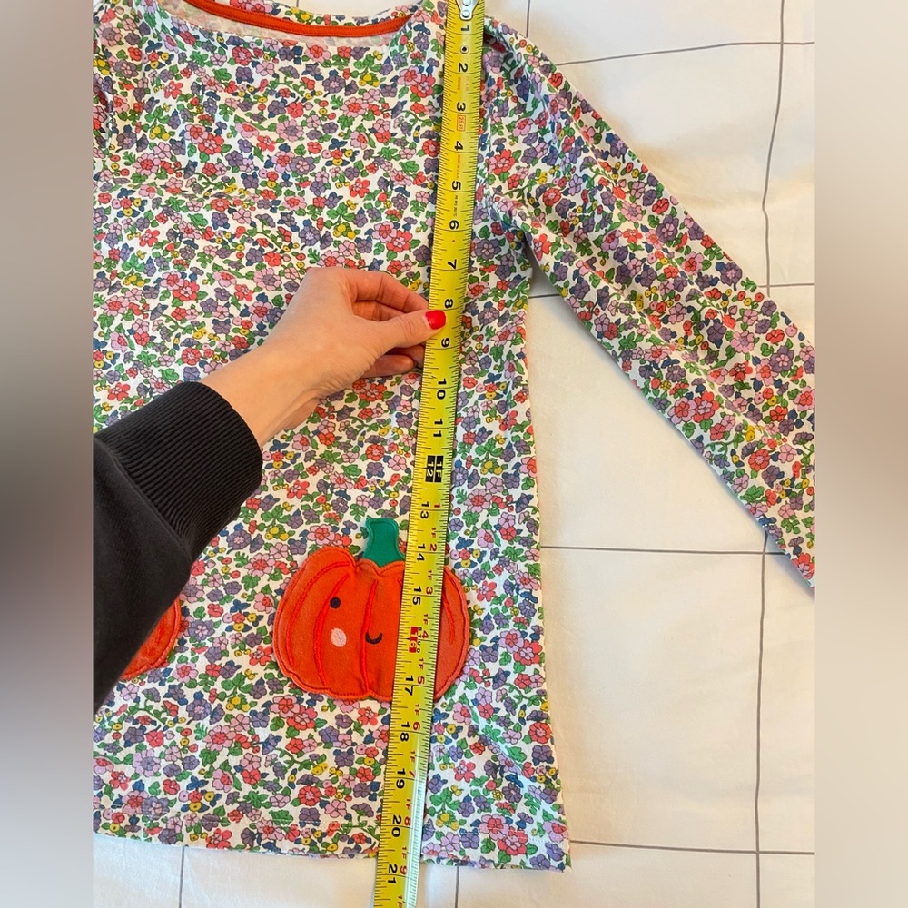 Mini Boden Halloween Pumpkin Pocket Floral Dress - Picture 6 of 9